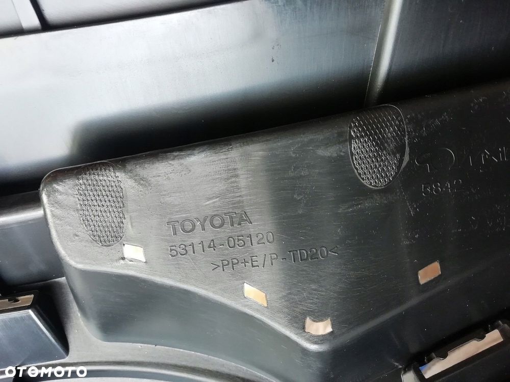 NOWA atrapa grill 53114-05120 Toyota Avensis T27 - 2
