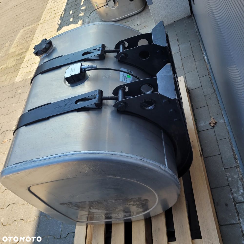 ZBIORNIK PALIWA VOLVO FH4 FH5 RENAULT 90X70X70 CM 365L 21516446 CHWALIM116 - 4
