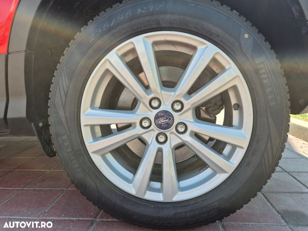 Ford Kuga - 19