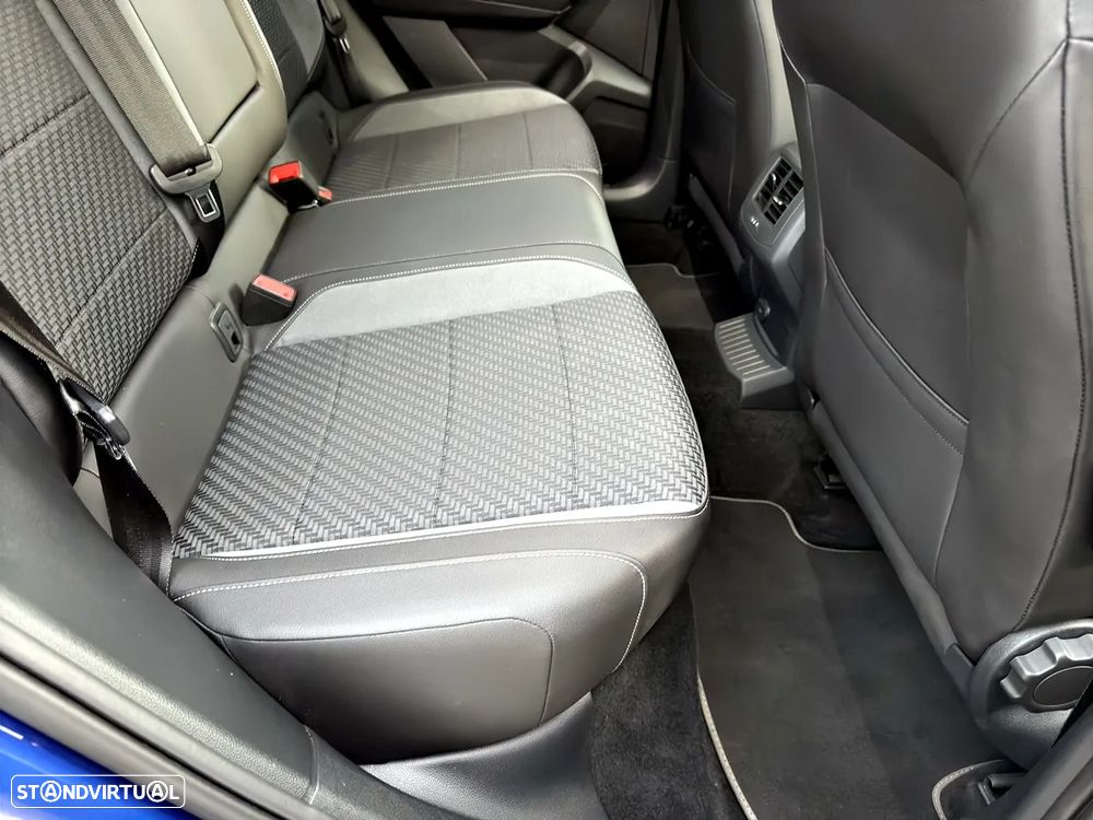 VW T-Roc R 2.0 TSI 4M DSG - 27