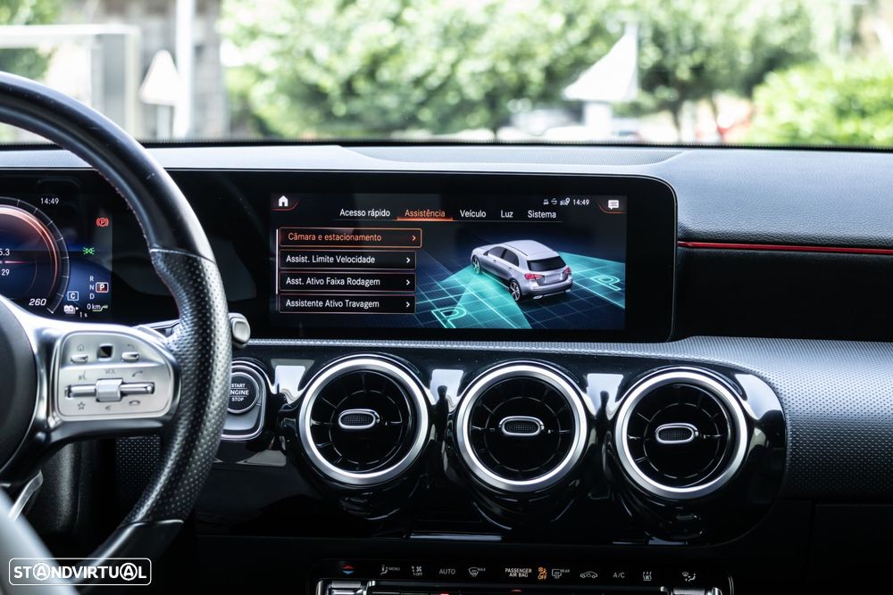 Mercedes-Benz A 250 e AMG Line - 41