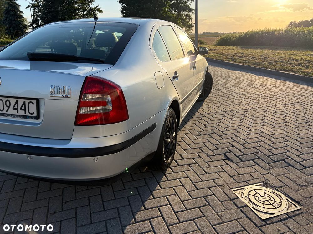 Skoda Octavia 1.6 Classic - 8