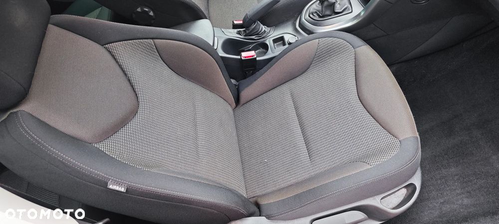 Peugeot 308 2.0 HDi Allure - 16