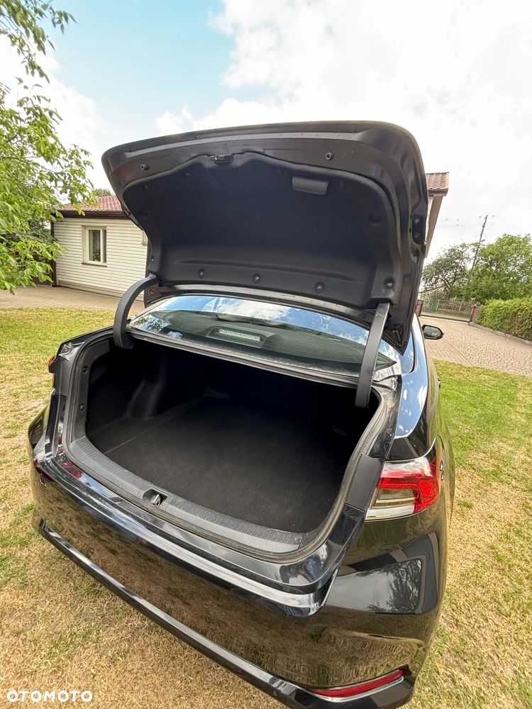 Toyota Corolla 1.8 Hybrid Active - 11