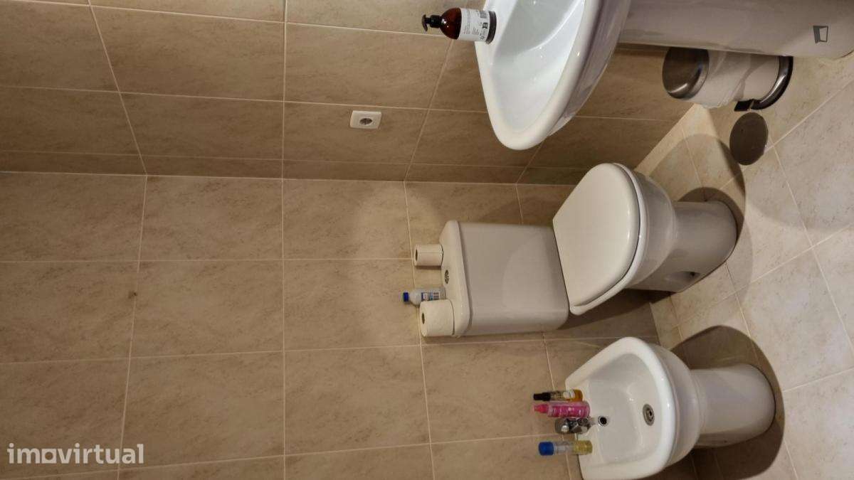 Apartamento com 1 quartos - localizado em Ramalde Porto - Grande imagem: 4/49