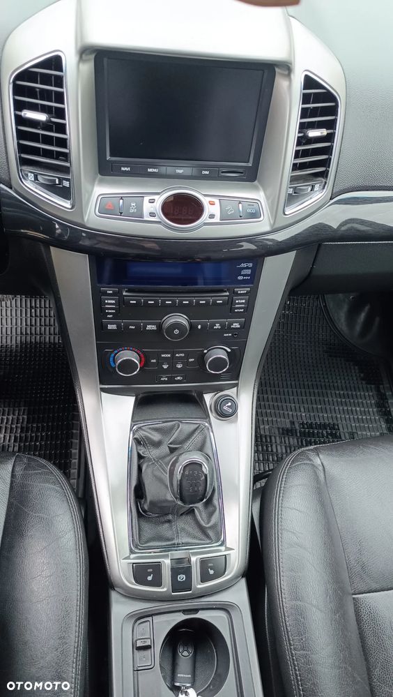 Chevrolet Captiva 2.2 D LT+ - 30
