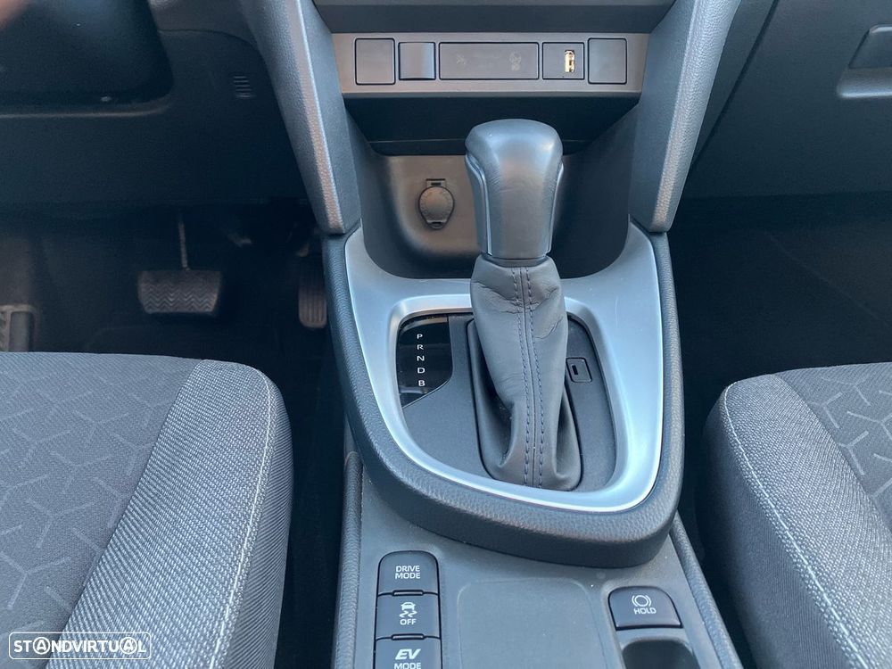 Toyota Yaris Cross 1.5 HDF Comfort Plus - 30