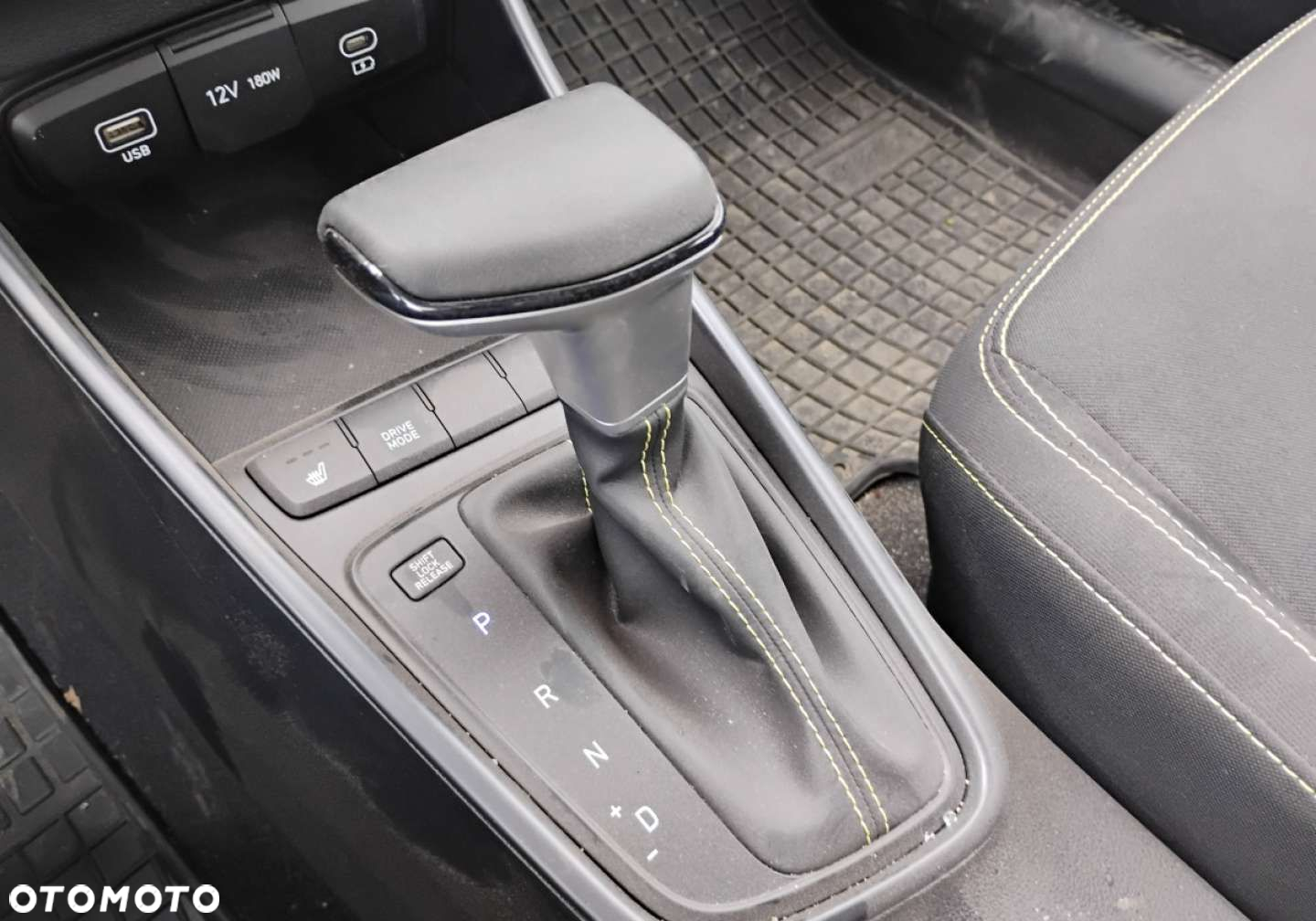 Hyundai i20 - 19