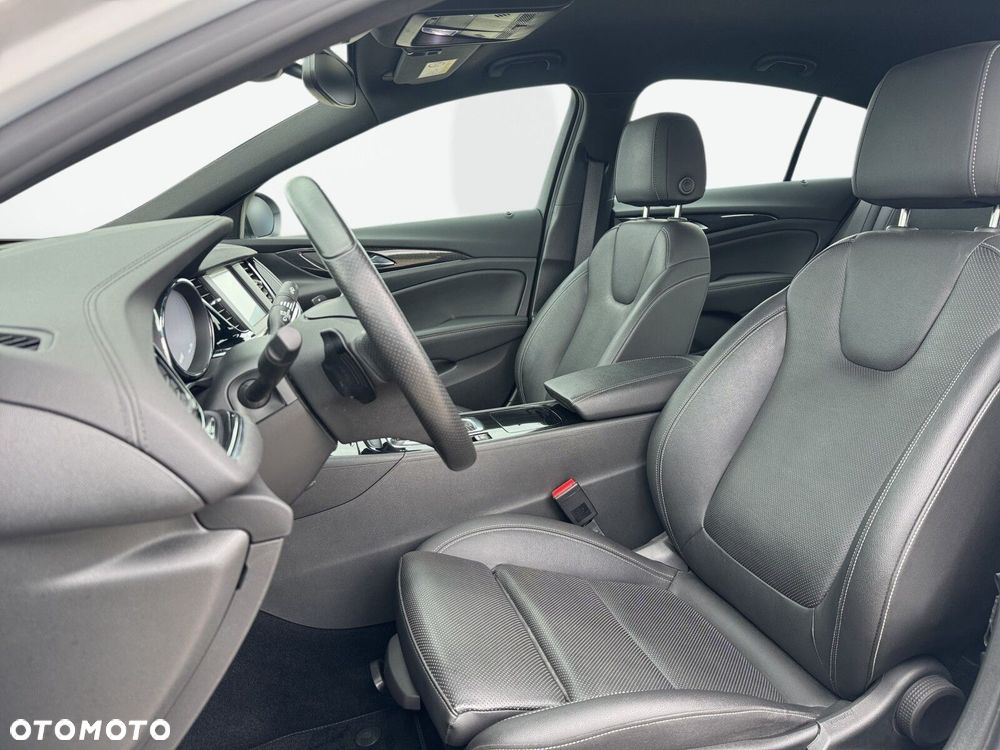 Opel Insignia 1.5 T Elite S&S - 10