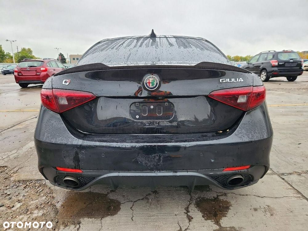Alfa Romeo Giulia 2.0 Turbo TI Q4 - 6