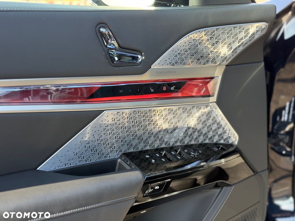 BMW i7 105.7kWh xDrive60 M Sport - 14