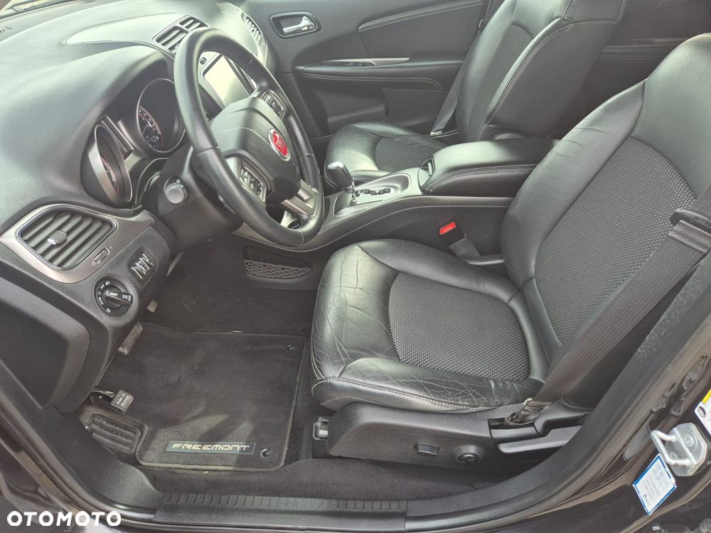 Fiat Freemont 2.0 Multijet 16V DPF Automatik Allrad Black Code - 12