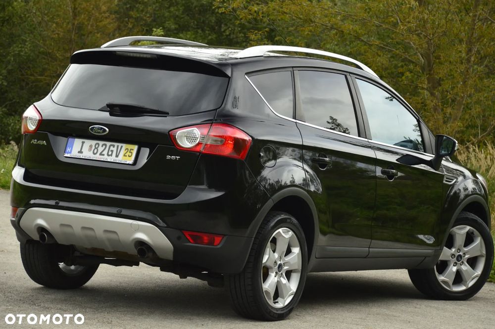 Ford Kuga 2.5 4x4 Titanium - 12