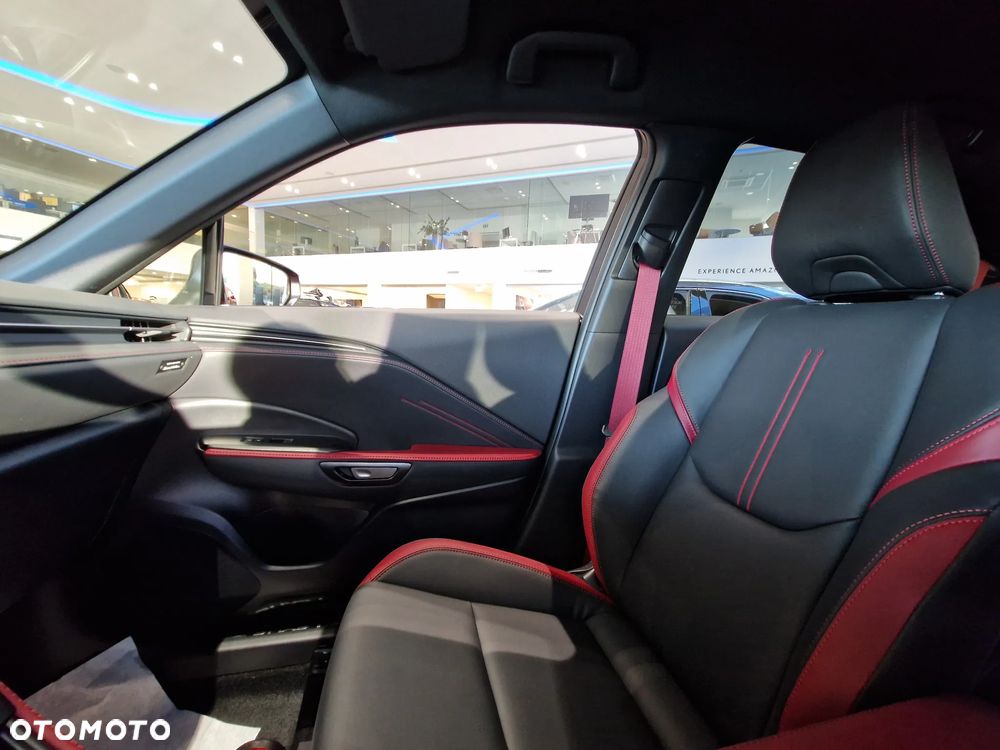 Lexus LBX 1.5 Hybrid Vibrant Edition - 14