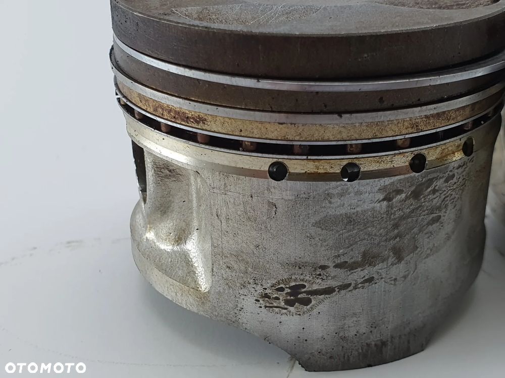 SUZUKI GSX 550 82-88 CYLINDER CYLINDRY BLOK + TŁOKI - 15