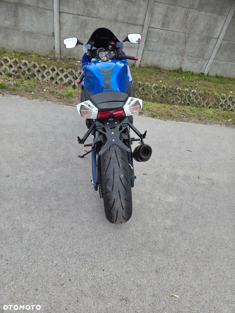 Suzuki GSX-R - 11