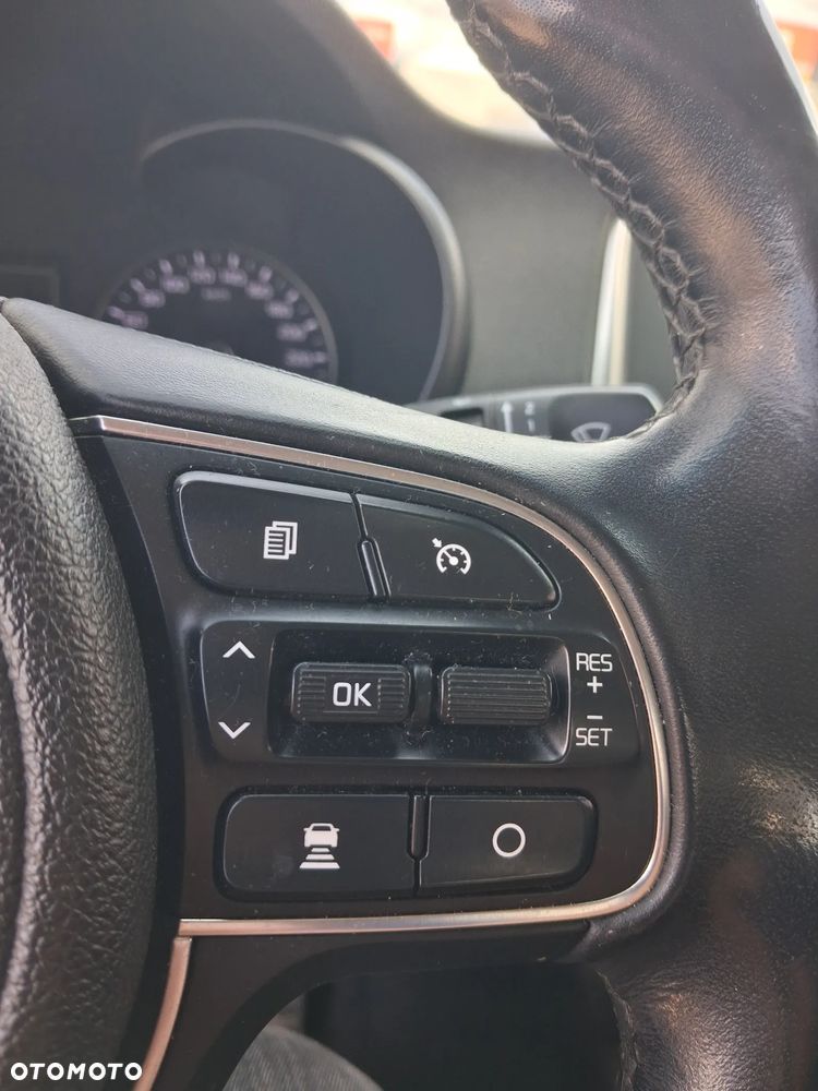 Kia Optima 1.7 CRDI L DCT - 17