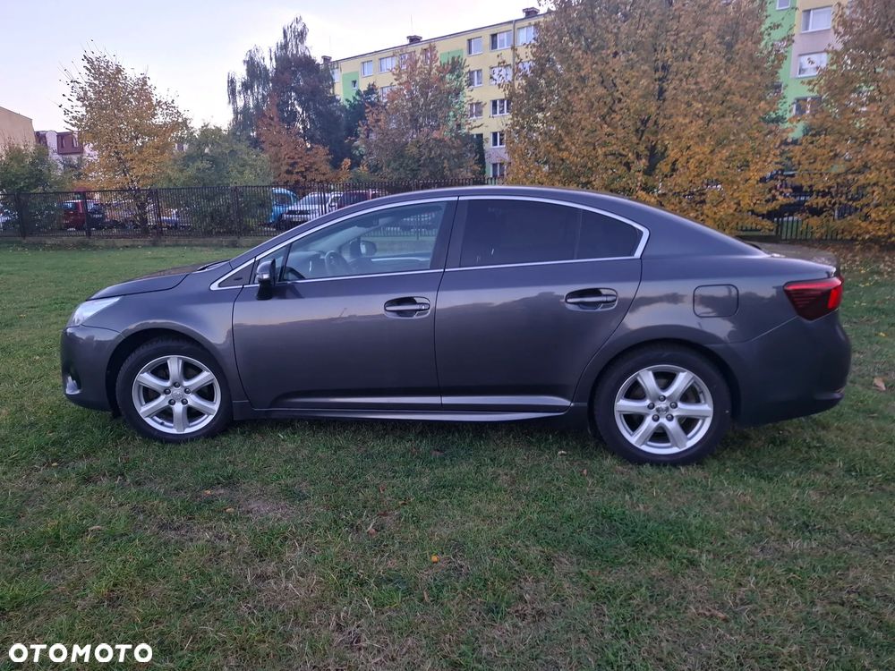 Toyota Avensis - 7