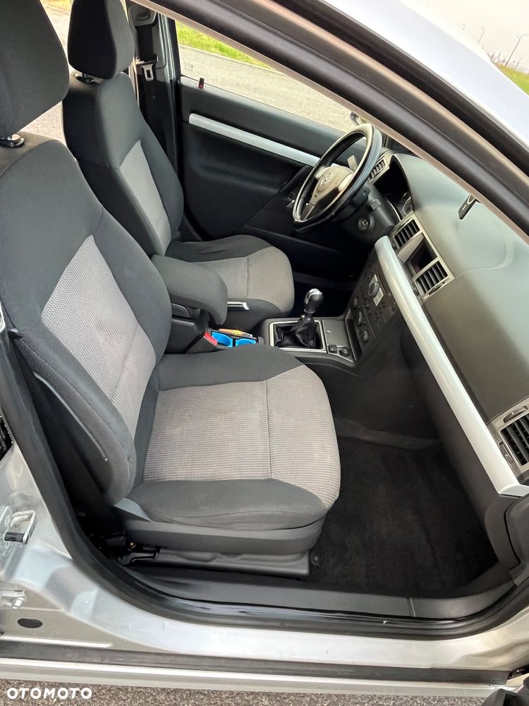 Opel Vectra 1.8 Essentia - 6
