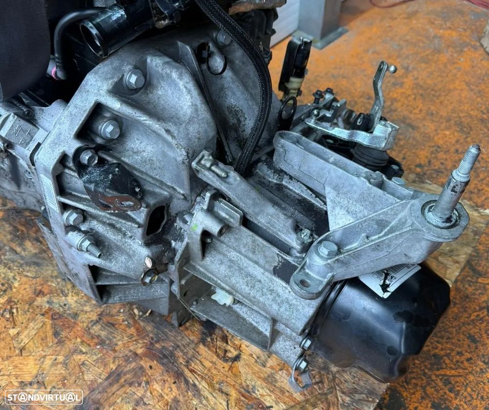 Caixa de Velocidades Dacia Duster 1.5 DCi Ref: JR5189 - 3