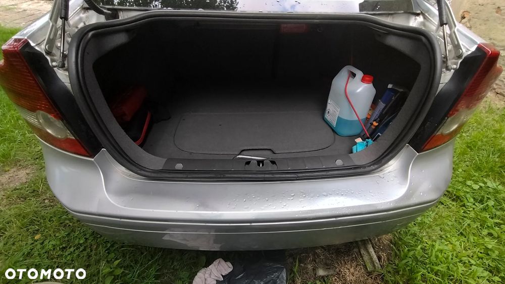 Volvo S40 2.0D - 11