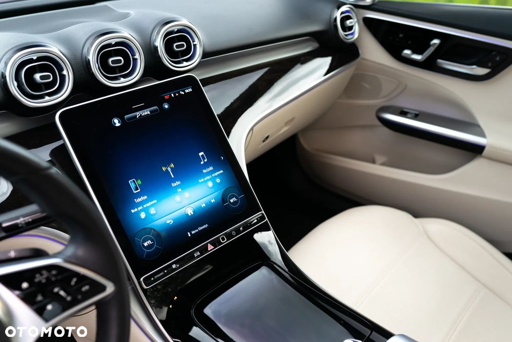 2022 Mercedes-Benz Klasa C 300 9G-TRONIC Avantgarde Advanced, photograph 12