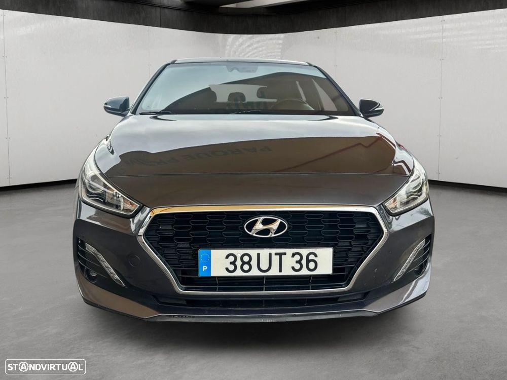 Hyundai i30 1.6 CRDi Blue Comfort+Navi DCT - 3