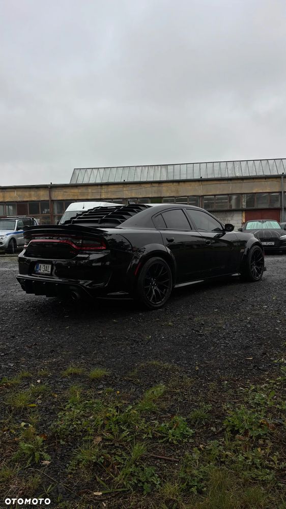 Dodge Charger 6.4 Scat Pack Widebody - 3