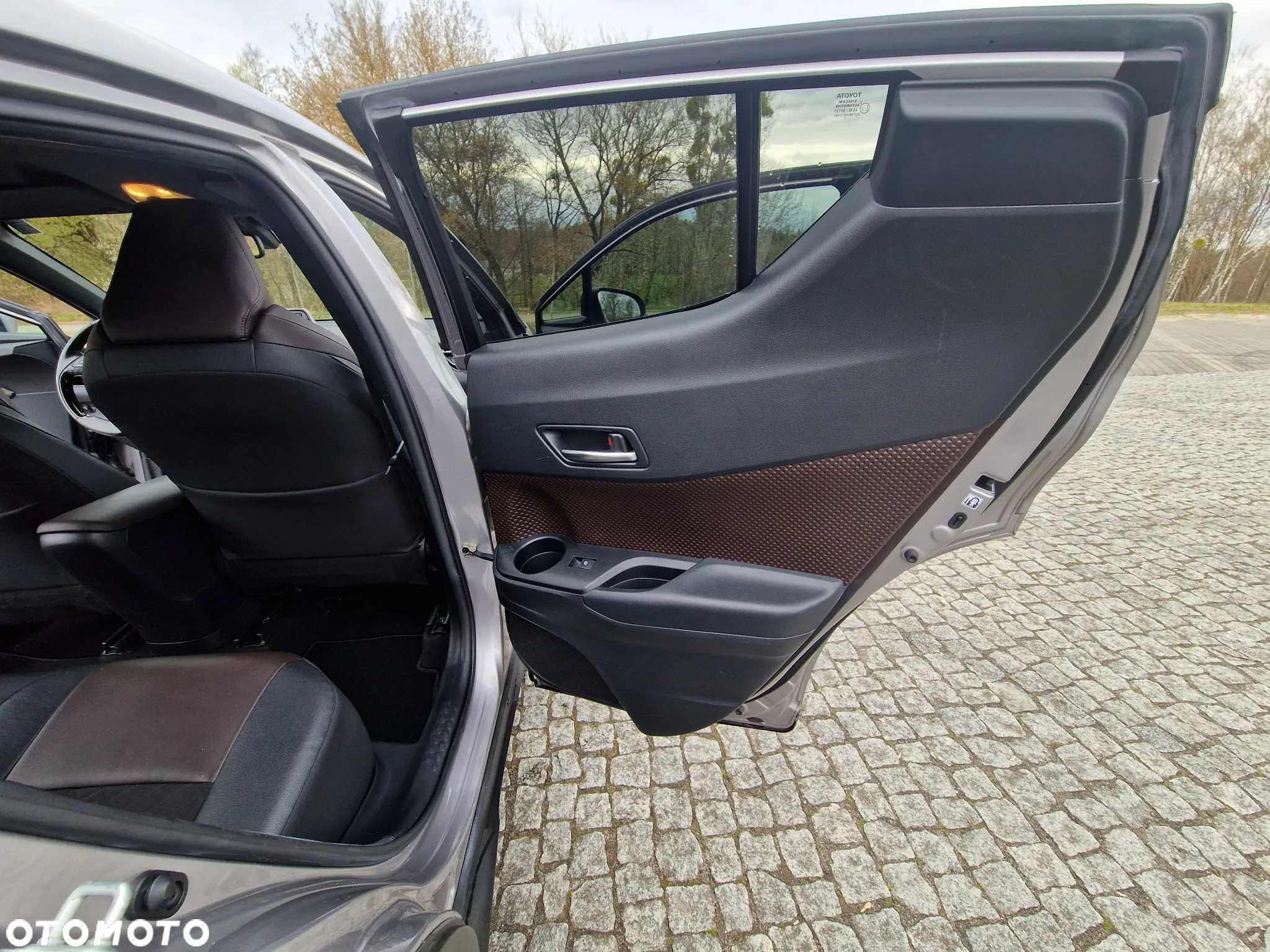Toyota C-HR 1.2 T Prestige - 35
