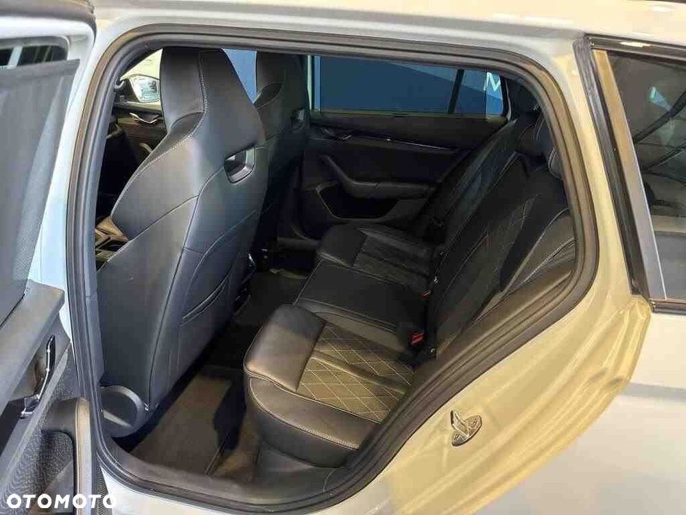 Skoda Octavia 2.0 TDI RS DSG - 7
