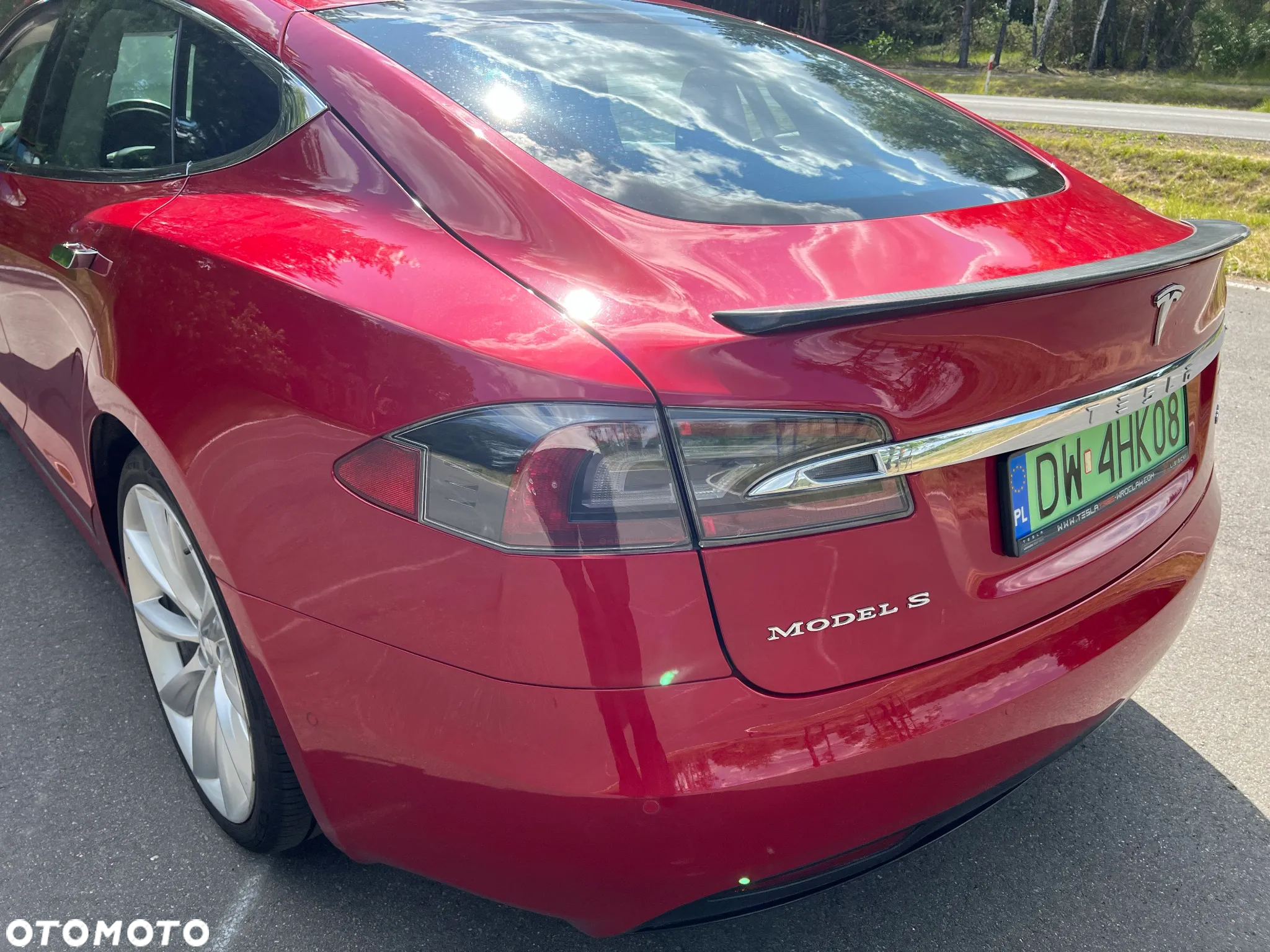 Tesla Model S - 13