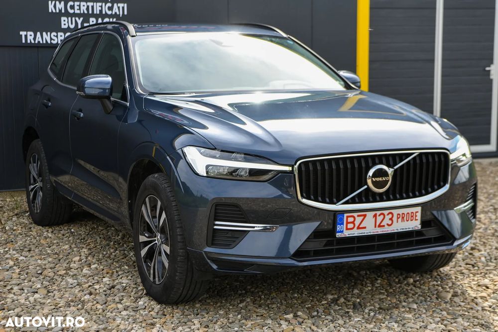 Volvo XC 60 B4 MHEV AT8 FWD Momentum - 19