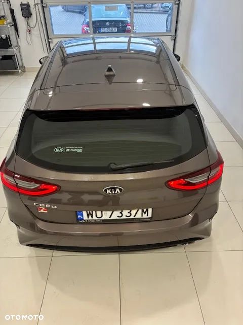 Kia Ceed 1.4 T-GDI M DCT - 9