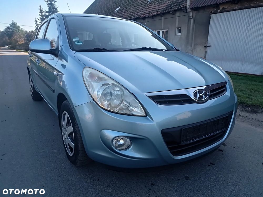 UWAGA ! 2010 HYUNDAI i20 HATCHBACK 5 DRZWI 1,4 16V 101PS MPI BENZ R4 KLIMATRONIC SERW I WLAS PL - 2