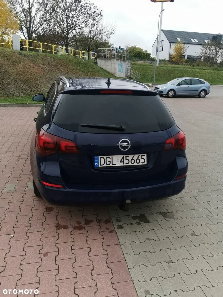 Opel Astra - 4