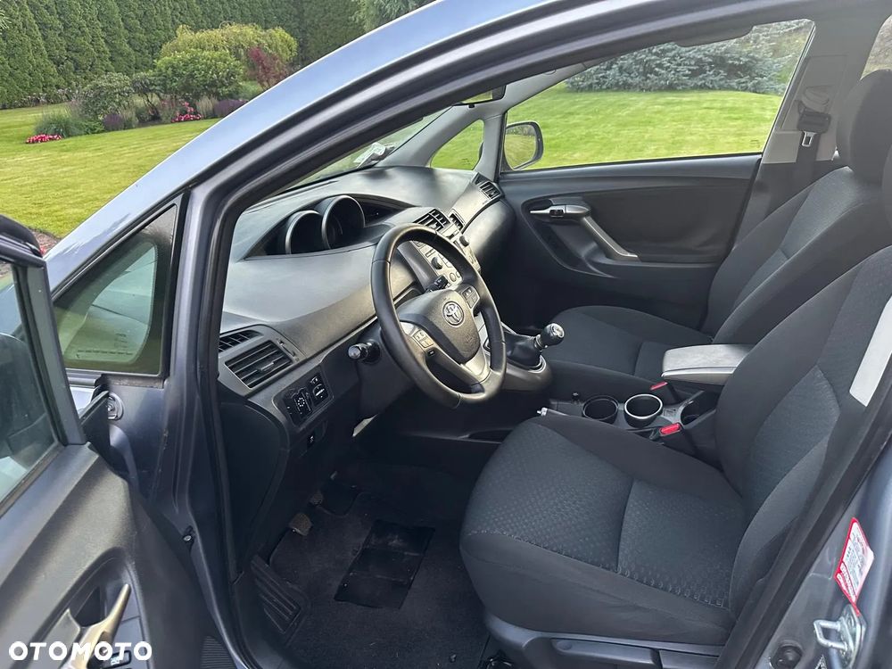 Toyota Verso 2.0 D-4D Executive - 7