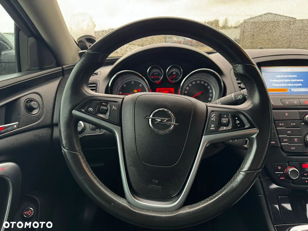 Opel Insignia - 18