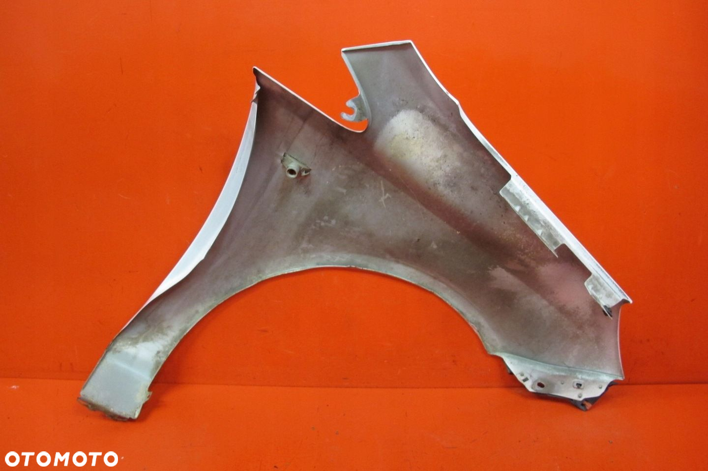 OPEL CORSA D S07 BIAŁY BŁOTNIK PRZÓD LEWY Z10U / Z474 - 11