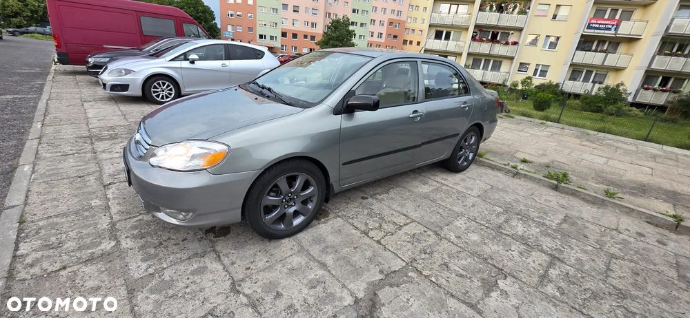 Toyota Corolla - 2