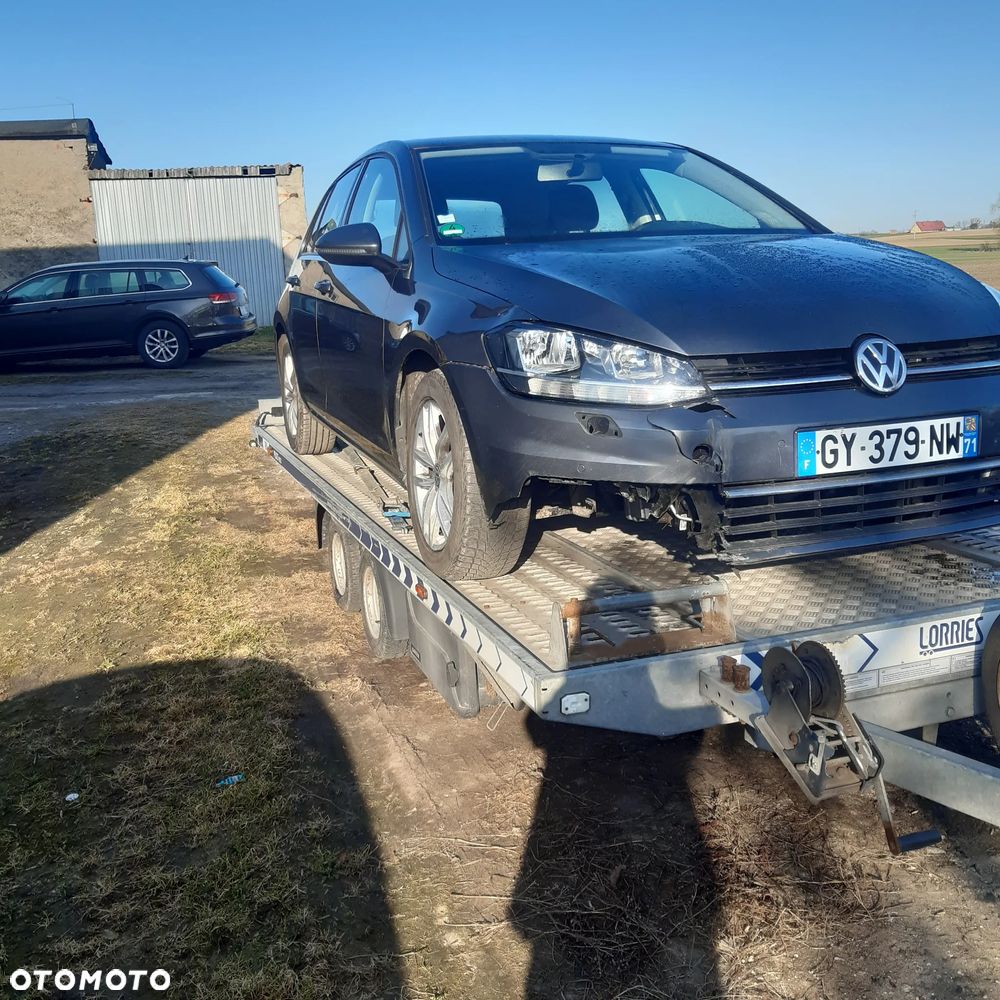 Volkswagen Golf 1.6 TDI (BlueMotion Technology) DSG Comfortline - 3