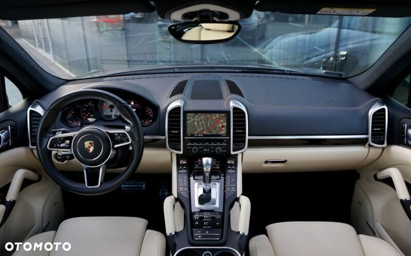 Porsche Cayenne S Diesel - 11