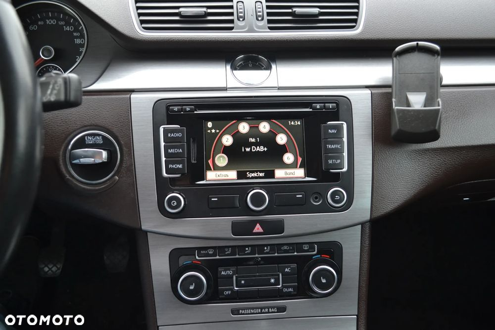 Volkswagen Passat 1.4 TSI Highline - 19