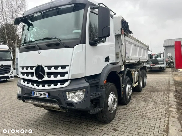 Mercedes-Benz Arocs 3243 8x4