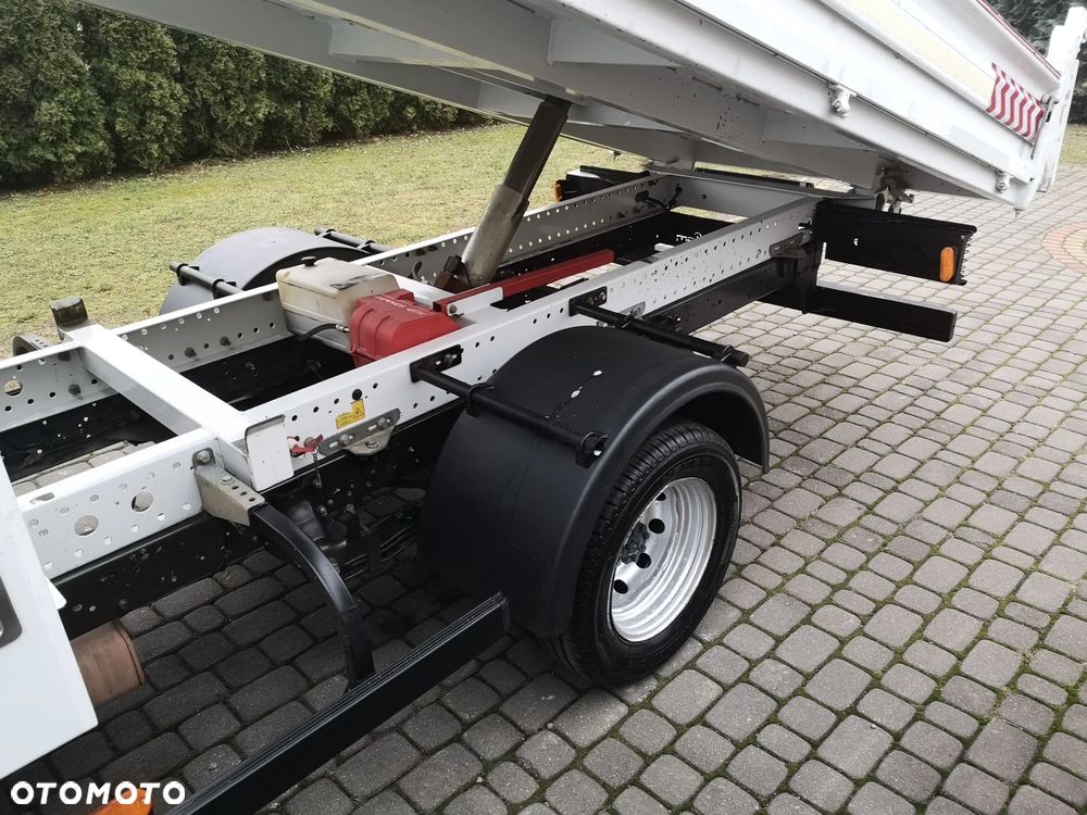 Renault Maxity 2.5dXi 140 - 16