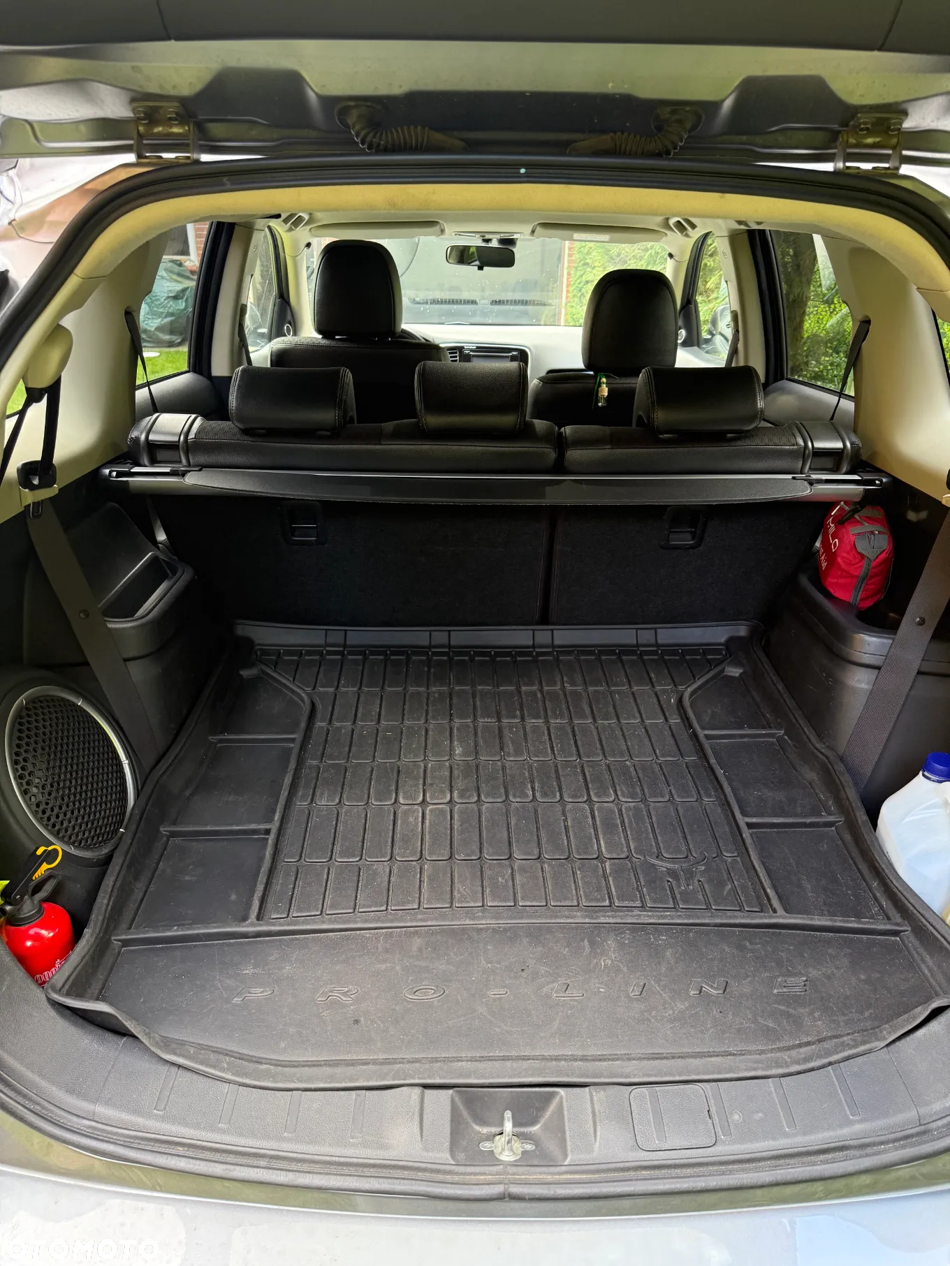 Mitsubishi Outlander - 10