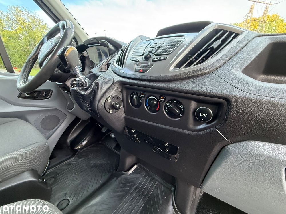 Ford TRANSIT 3500 DMC BLIŹNIAKI 2.2  HAK 3500 Kg - 23