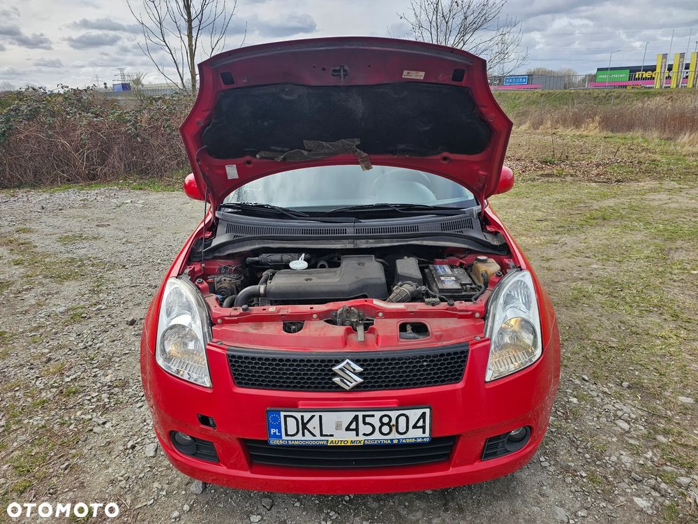 Suzuki Swift 1.3 DDiS 16v GLX - 20