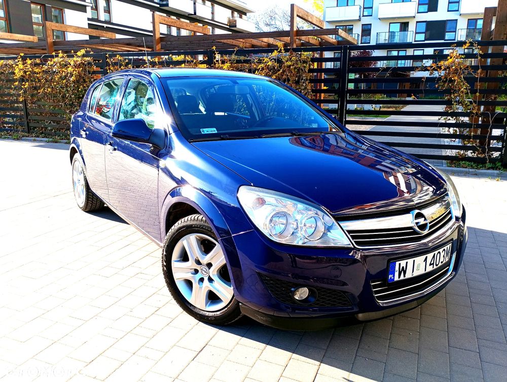 Opel Astra 1.6 Enjoy - 1