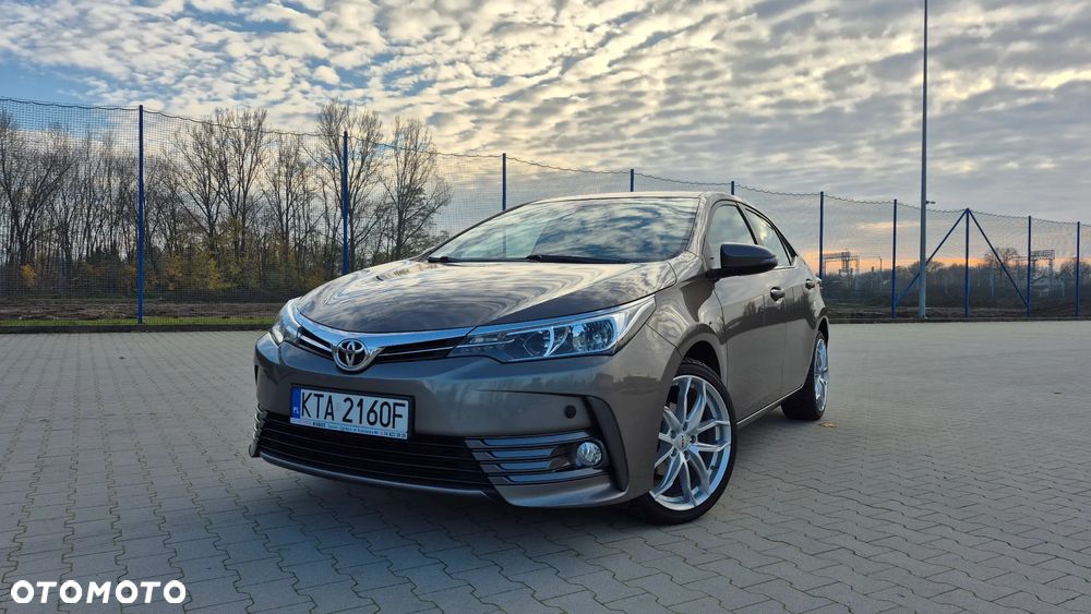 Toyota Corolla 1.6 Comfort - 1