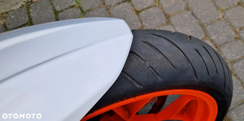 KTM DUKE 890 - 15